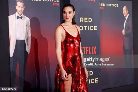 9.147 Gal Gadot Fotos und hochauflösende Bilder